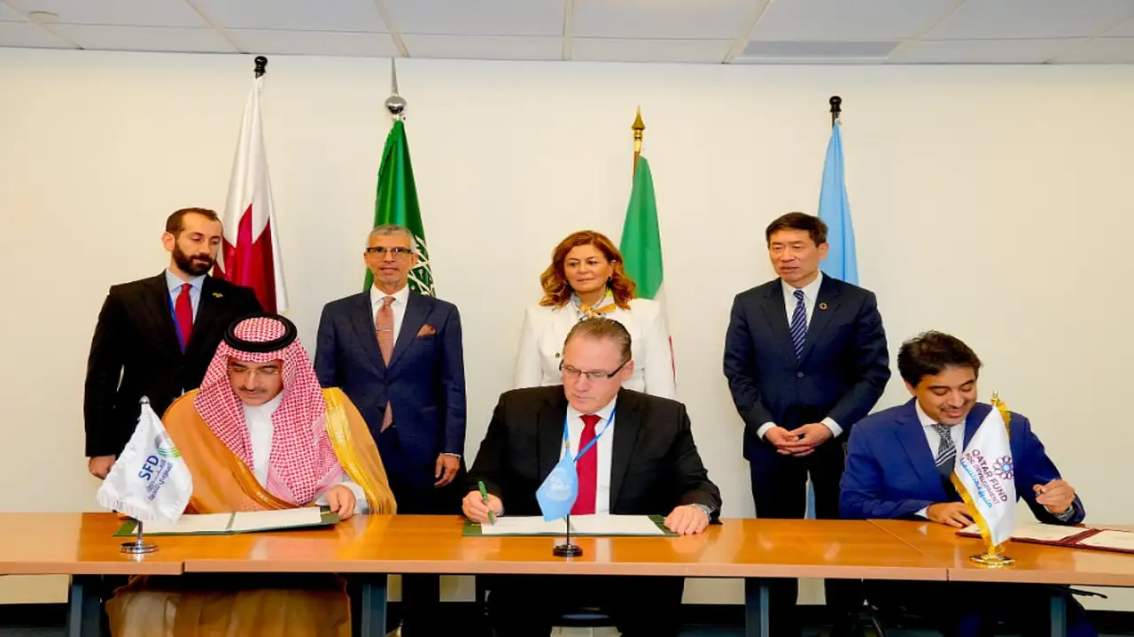 السعودية وقطر تقدمان حزمة دعم ضخمة لسوريا لإنعاش اقتصادها ونموها الاجتماعي